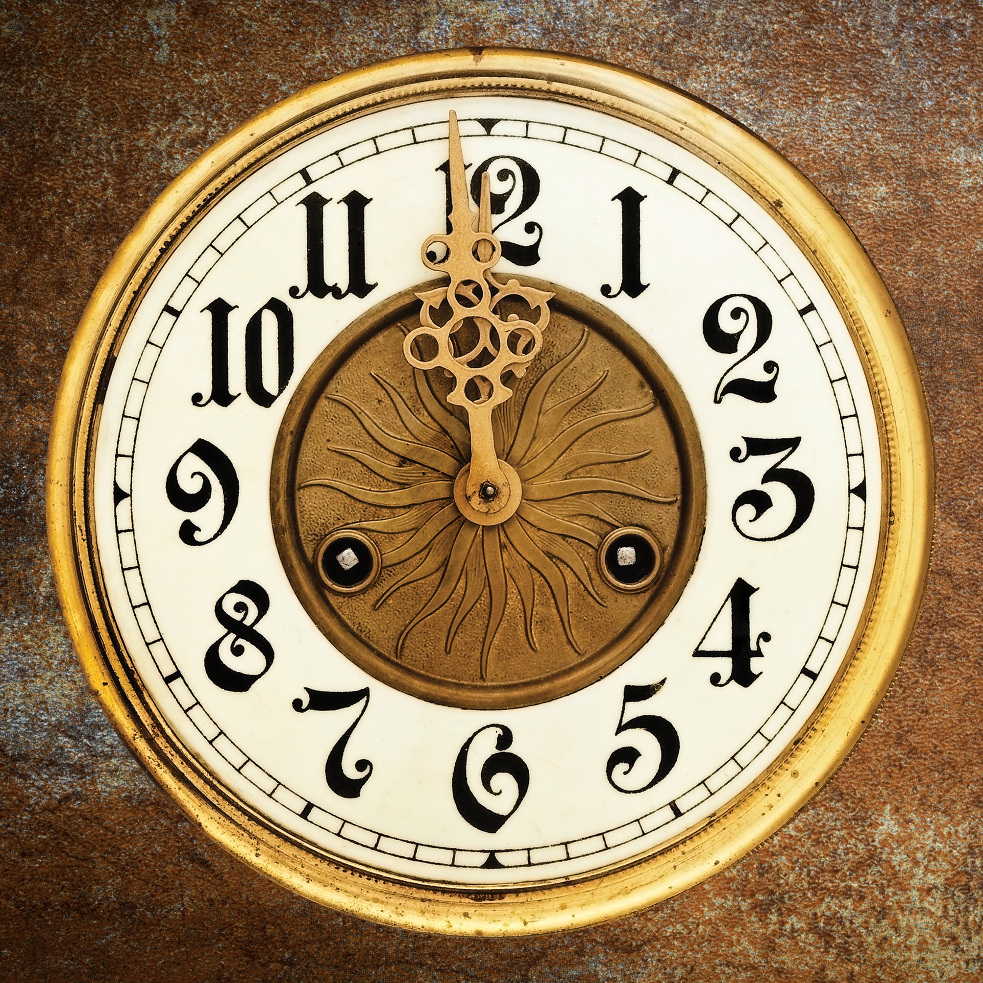 The Diamond 2026 Calendar was converted utilizing Clearwater ReMagine™ 30% PCW paperboard and offset printed with four color process inks, in-line with UV matte and UV gloss coatings.